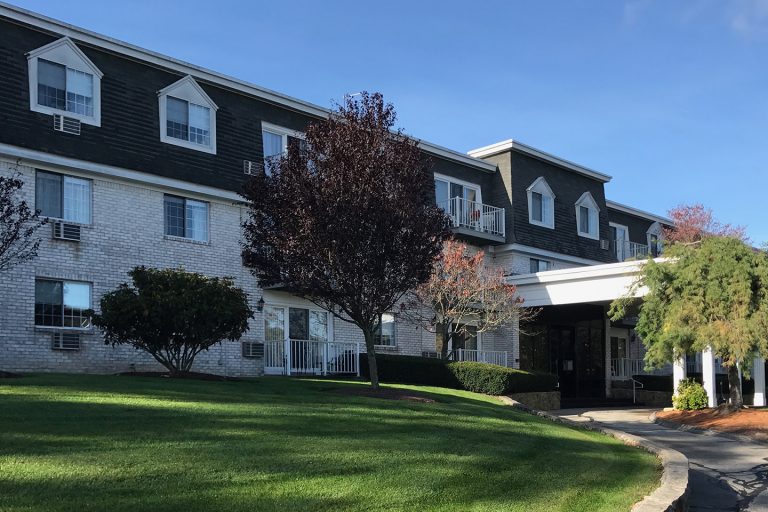 Senior Over 55 Apartments in North Providence RI Douglas Apartments